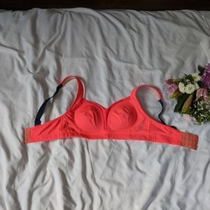 Lulu lemon bra